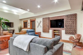 Scenic Getaway with Fire Pit and Grill in Columbia!